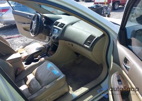 2004 Honda Accord 3.0 Ex z USA, uszkodzony, nr VIN 1HGCM66524A028262